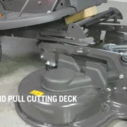 How to attach and remove the cutting deck, R 200-series 2m40s 16:9 MASTER
